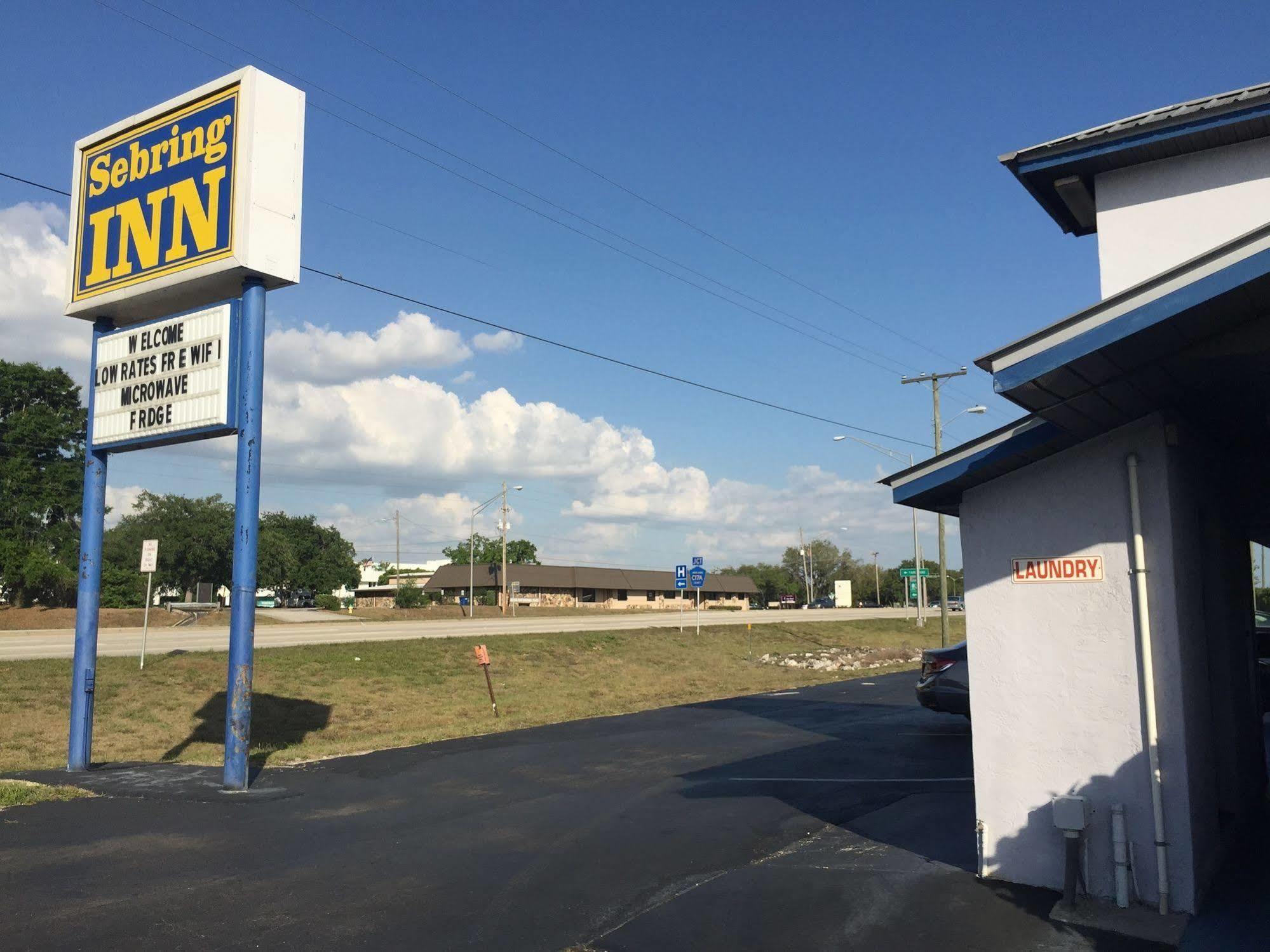 Sebring Inn Exterior foto